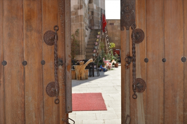 Türk konukseverliğinin simgesi: Kervansaraylar